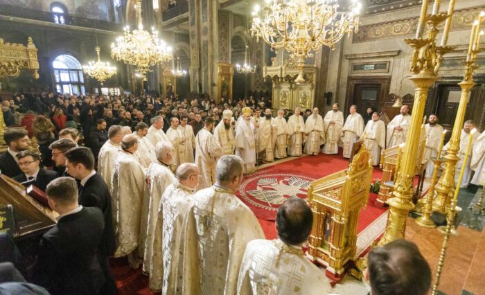 04 Liturghie Sfintii 3 Ierarhi Catedrala Iasi 2025